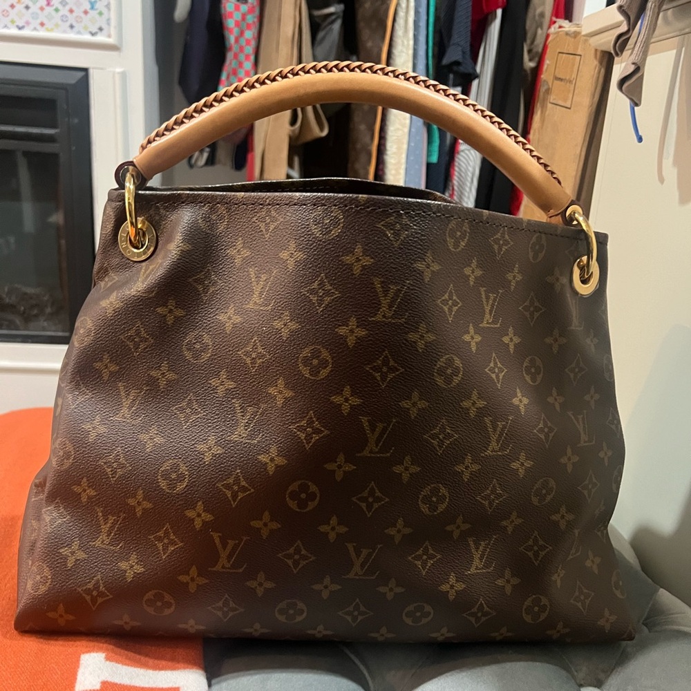 Louis Vuitton Artsy
